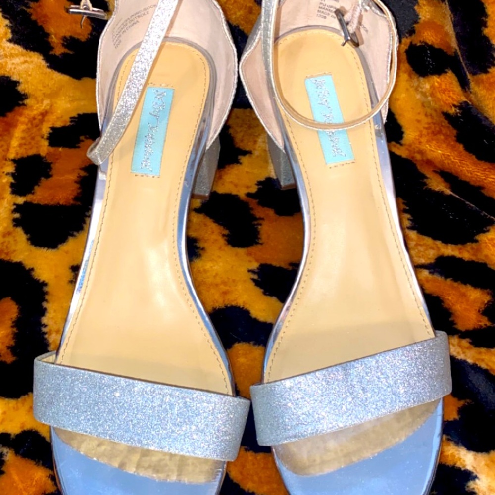 Sparkly, cute, glitter wide heel, dressy shoes